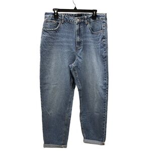 NWOT Asos High Rise Relax Mom Jean with Cuff size 32/32